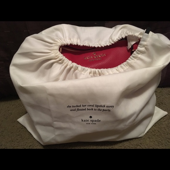 Kate Spade purse. - Picture 3 of 4